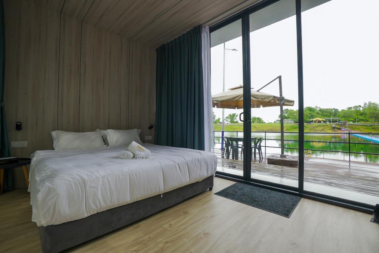 Roxy Tasik Biru Resort City Bau 外观 照片