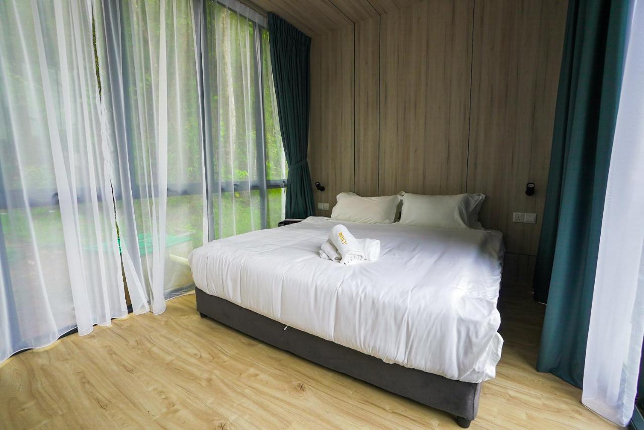 Roxy Tasik Biru Resort City Bau 外观 照片