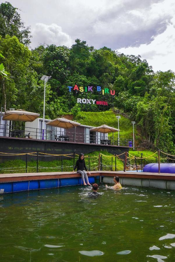 Roxy Tasik Biru Resort City Bau 外观 照片