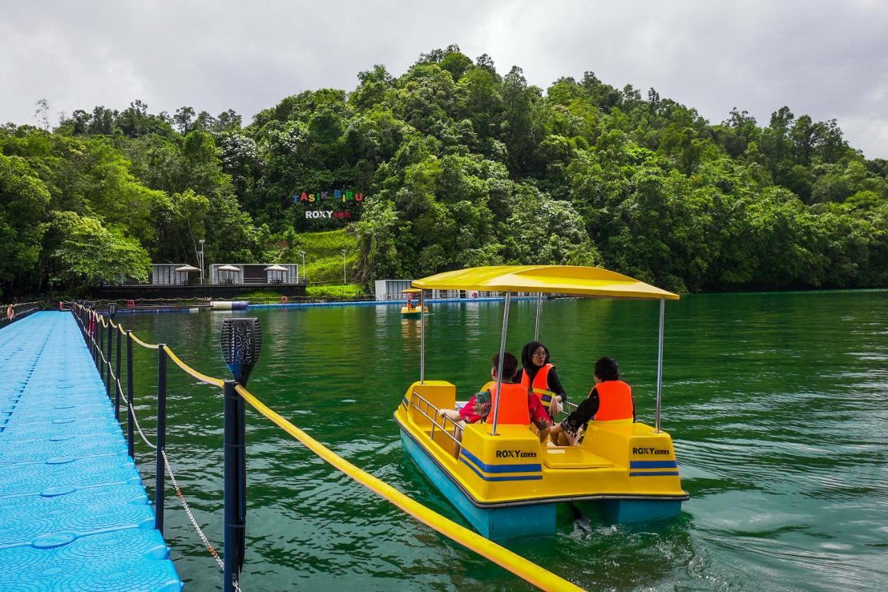 Roxy Tasik Biru Resort City Bau 外观 照片