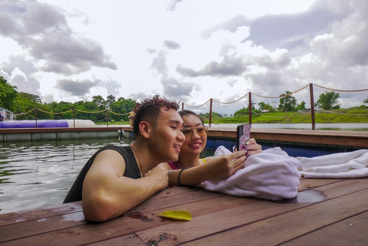 Roxy Tasik Biru Resort City Bau 外观 照片
