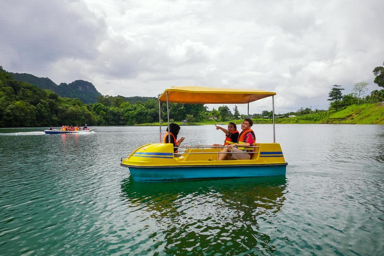 Roxy Tasik Biru Resort City Bau 外观 照片